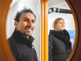 /Global/DisplayMultimediaDescription.ashx?guid=c79b9be2-9b47-4318-a46f-a4de528f5821